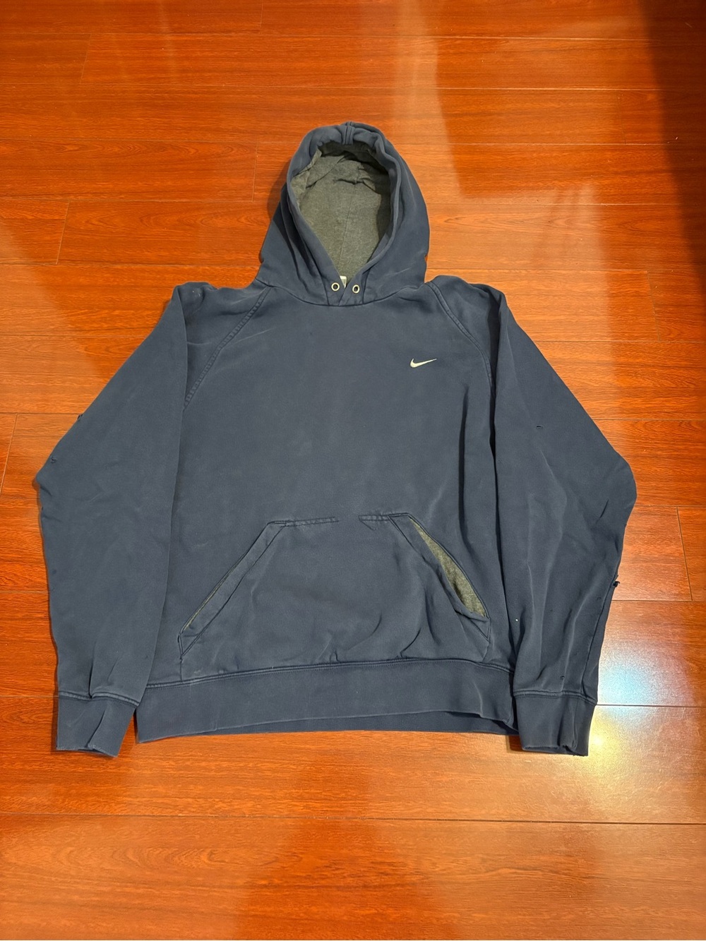 Men’s Y2K Faded Thrashed Nike Hoodie Navy Blue Size Medium Distressed